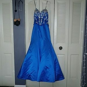 Prom dress